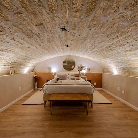 La Suite Eximia Avec Patio - Parking Souterrain Inclus - Centre Historique Монпелие Екстериор снимка